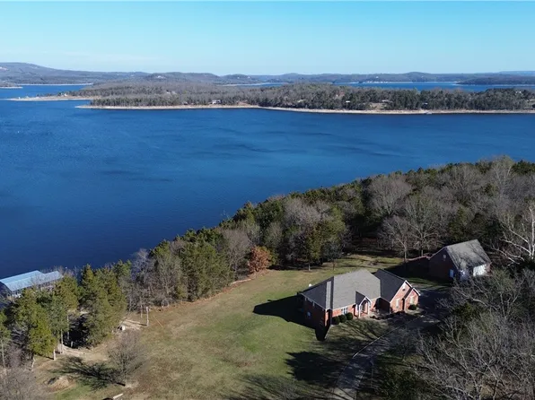 9000 Ventris Rd, Garfield, AR 72732