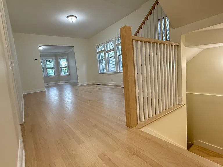 5821 W Gunnison St — Photo 11
