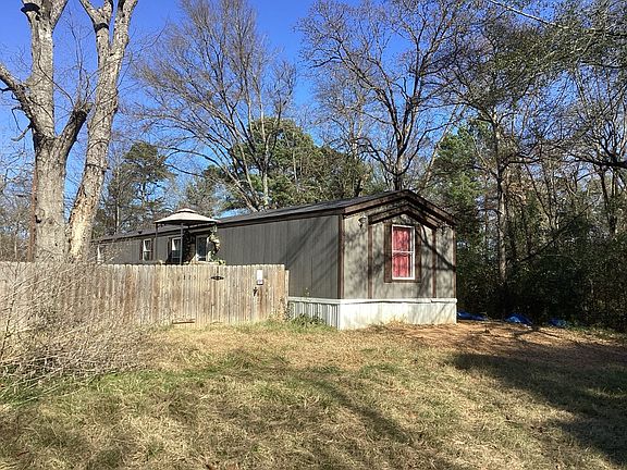 2nd image of 16875 Lakeway Cir