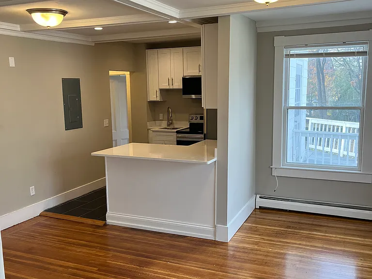 119 Main St #4 — Photo 4