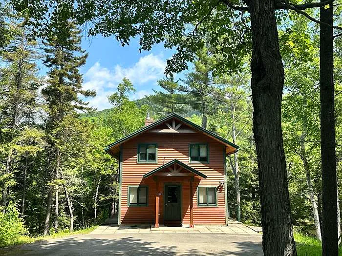 1006 Carrabassett Dr