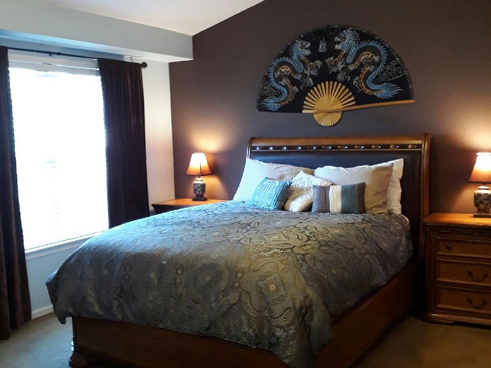 1st image of 561 Woodbine Ln #1000