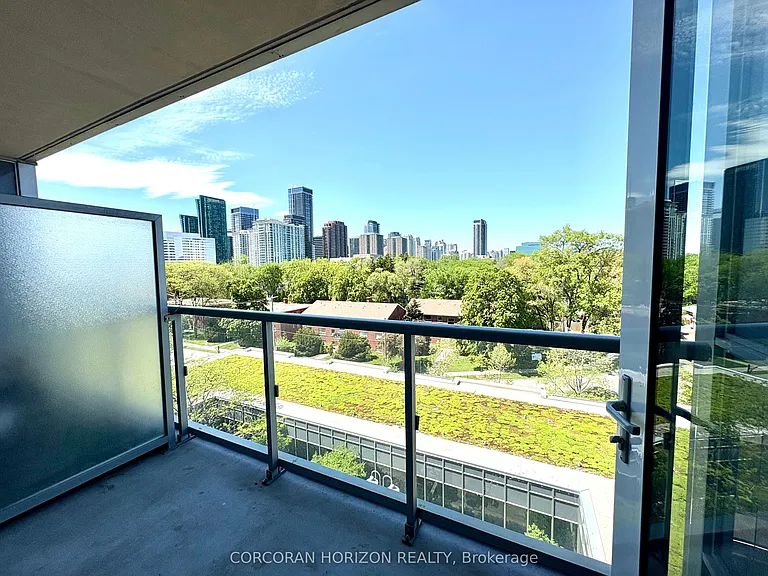 120 Harrison Garden Blvd #626 — Photo 13