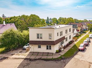 702 E 11th St, Duluth, MN 55805