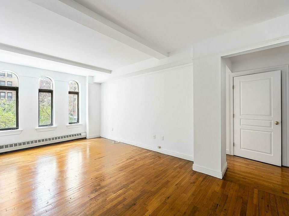 1st image of 15-17 Park Ave #302