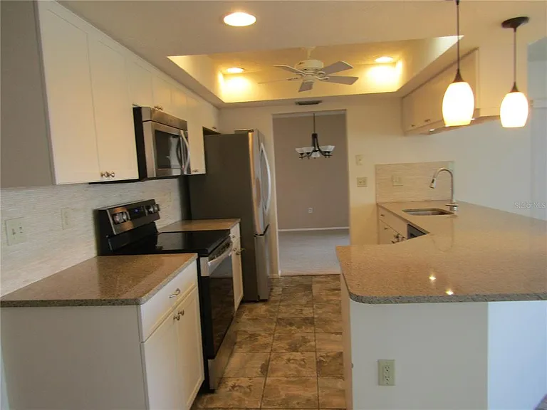 1608 Lilliput Ct — Photo 4