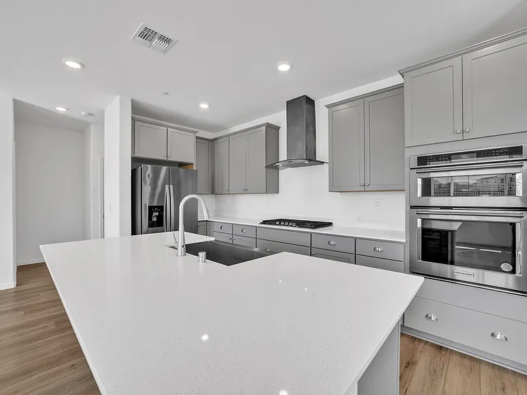 4562 Butterfly Ridge Dr — Photo 13