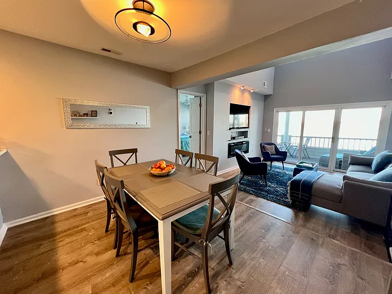 366 Northwest Dr — Photo 13