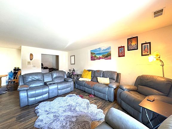 3rd image of 895 Cold Spring Rd APT 3