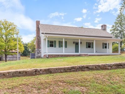 260 Old Highway 48, Charlotte, TN, 37036