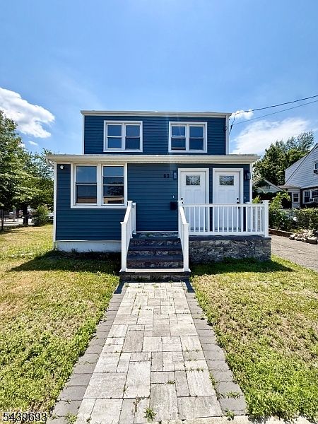 1st image of 60 Laurel St