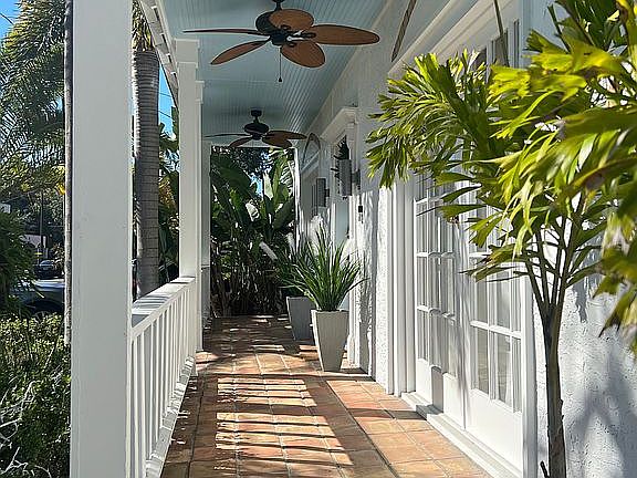 3rd image of 2905 W Aquilla St