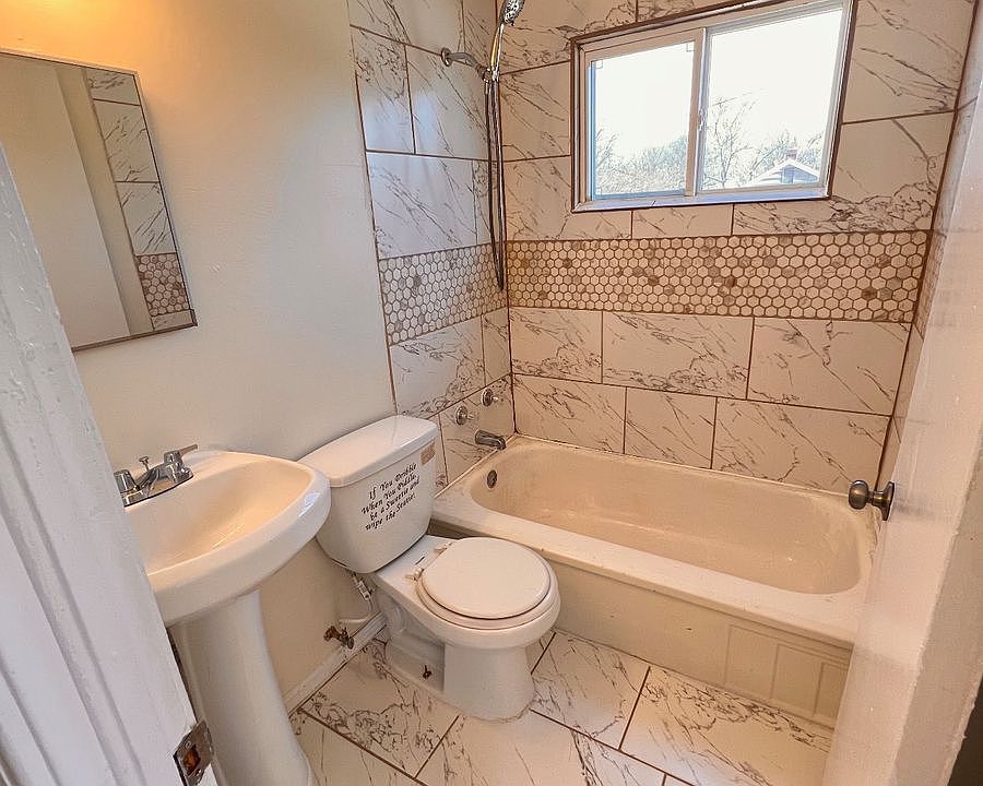 FULL BATH