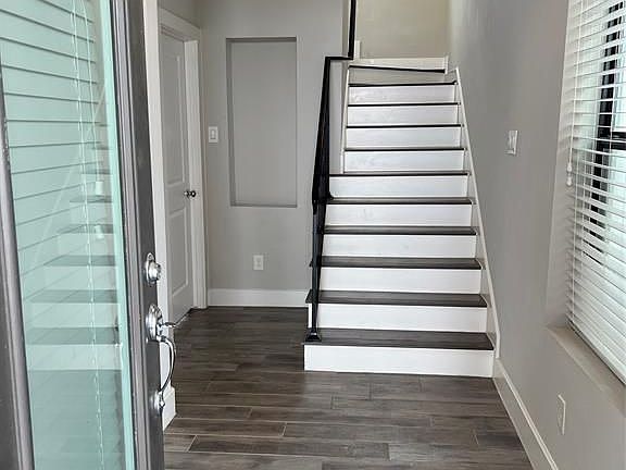2nd image of 1144 Wycliffe Dr
