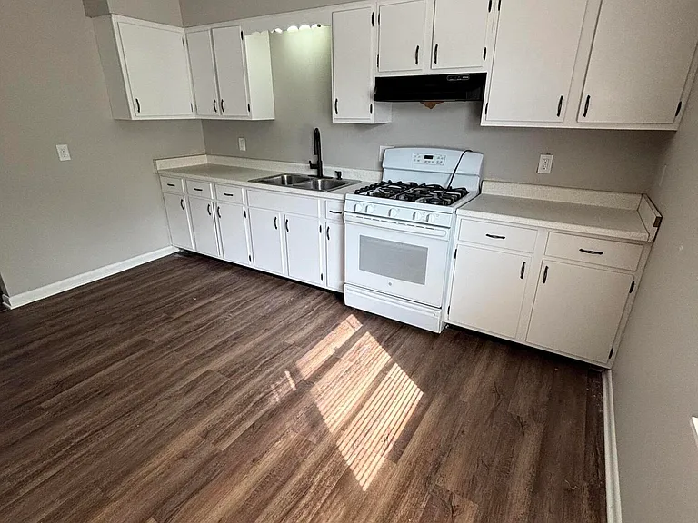2632 Lindsay Ave #C4 — Photo 6