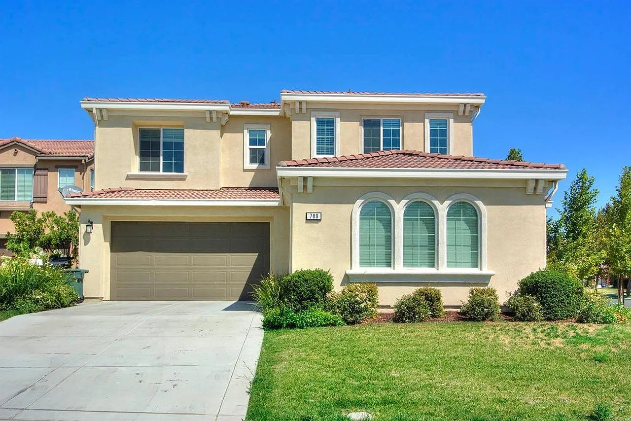 789 N San Marcos Dr photo 1