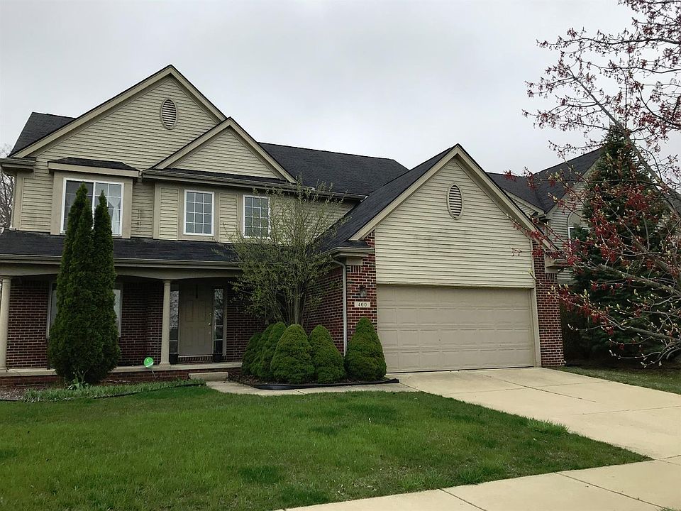 1st image of 400 Sedgewood Ln
