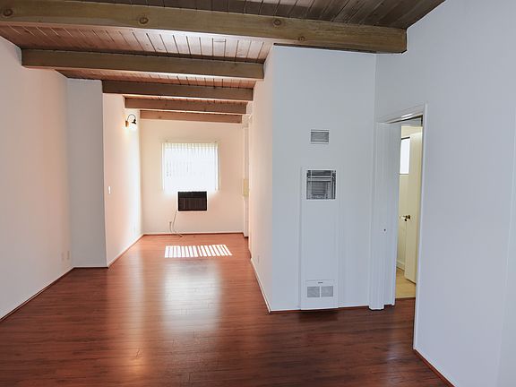 4th image of 5160 Denny Ave #7