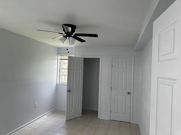 3rd image of 1017 Pailet Ave Unit 9