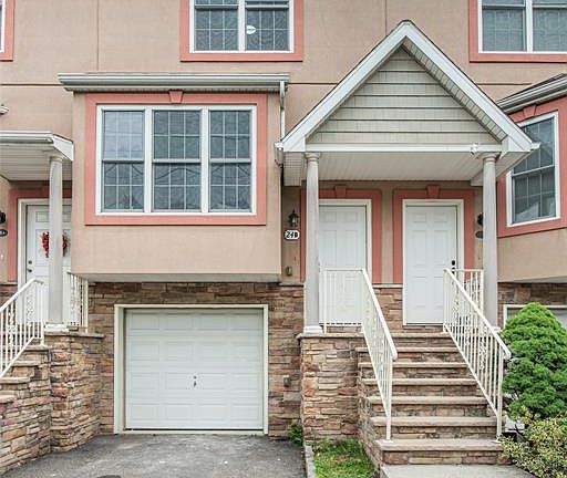 3rd image of 24 Van Pelt Pl
