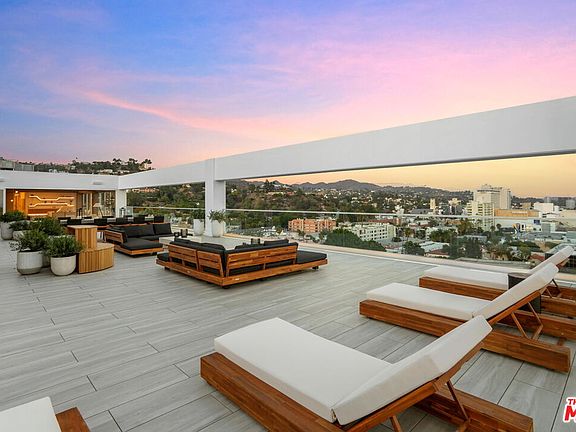 5th image of 7135 Hollywood Blvd #E