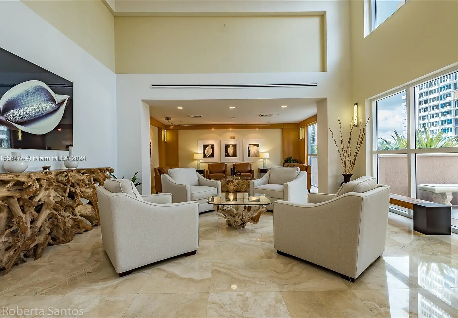 2080 Ocean Drive Condo — Photo 2