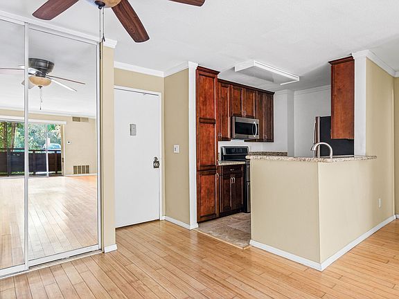 4th image of 1621 Hotel Cir S Unit E103