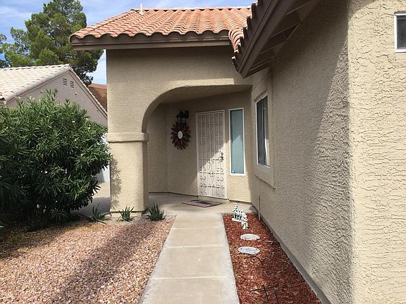 2nd image of 911 Coral Cay Ct