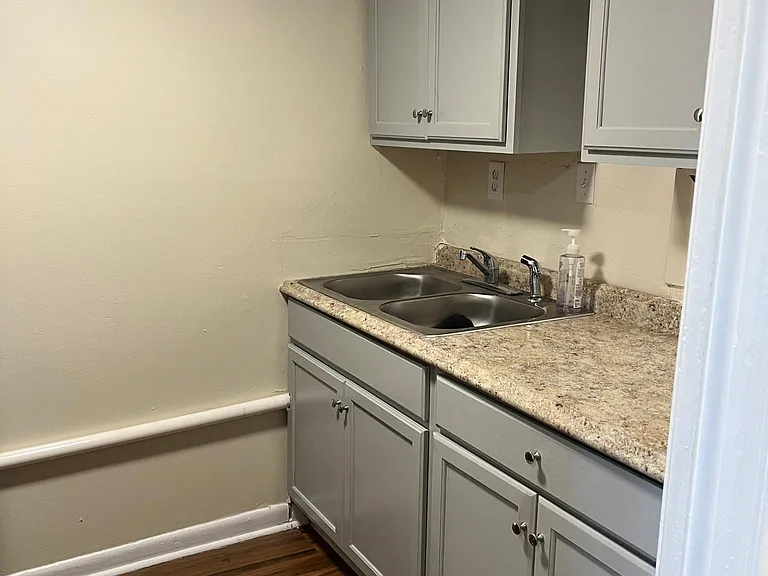 2511 Meharry Blvd #B — Photo 7
