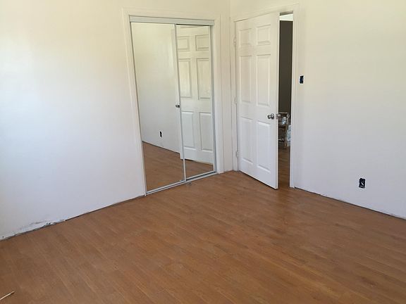 5th image of 5676 Mary Lane Dr