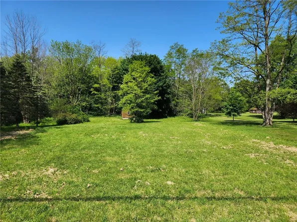 125 Layton St #750, Lyons, NY 14489