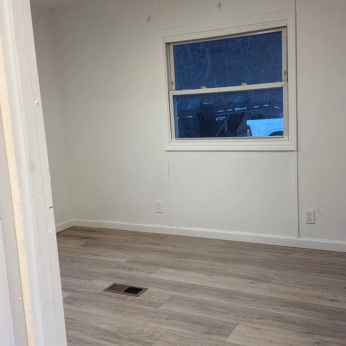 2 bed, 900 sqft, $950 — Photo 2