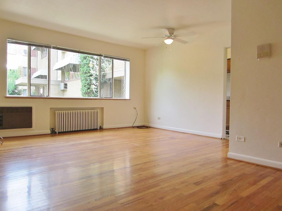 1st image of 670 N Pearl St APT 6