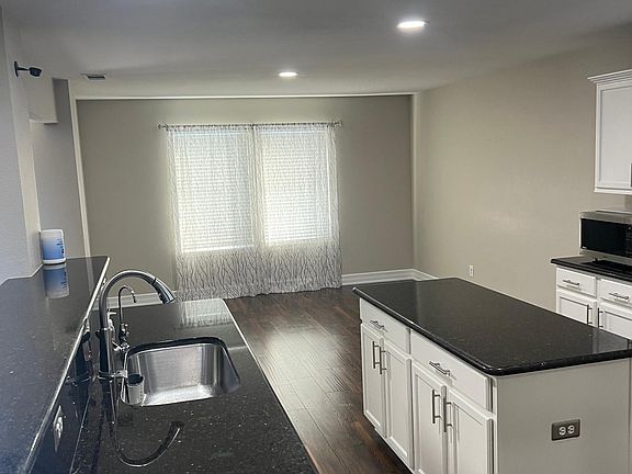 3rd image of 2504 Gobi Dr