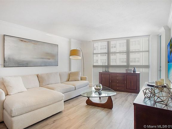 3rd image of 1228 West Ave APT 905