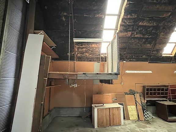 5th image of 610 W Spruce St