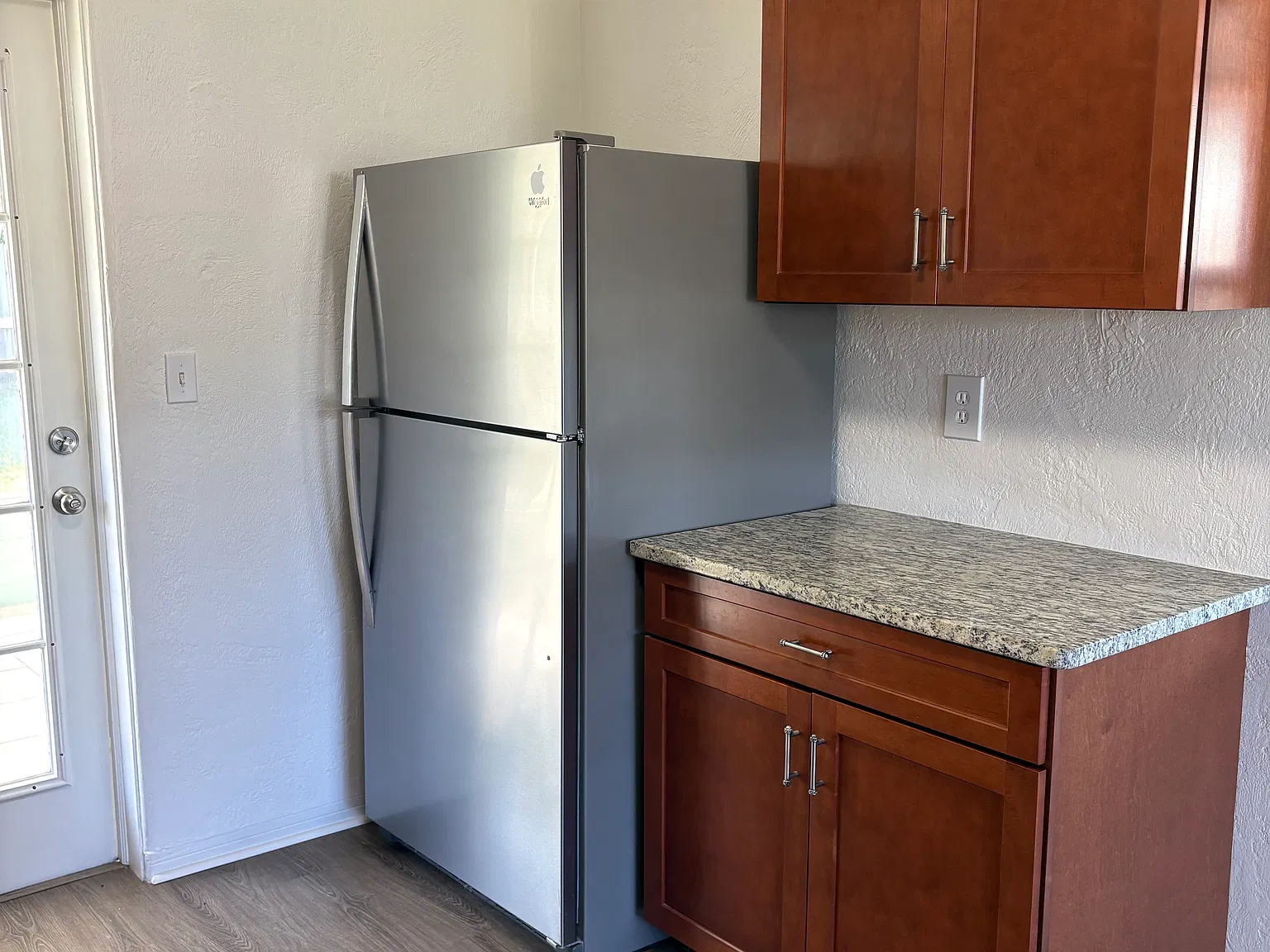 2 bed, 784 sqft, $1,750 — Photo 4