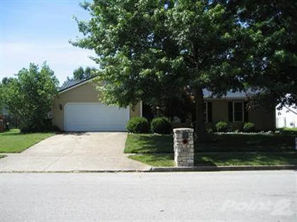 411 Normandy Rd, Versailles, KY 40383