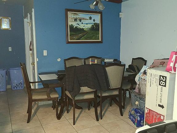 3rd image of 4054 Edson Ave