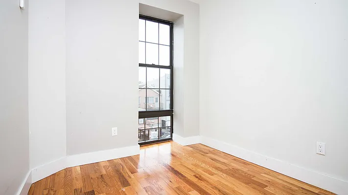 Rented by Nooklyn NYC LLC | media 10