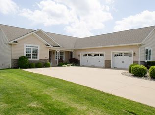 2807 Clarion Rd, Flora, IL 61802