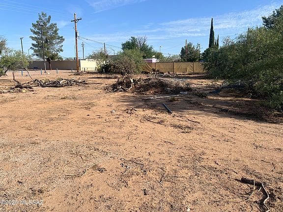 4th image of 16537 N Avenida Del Oro