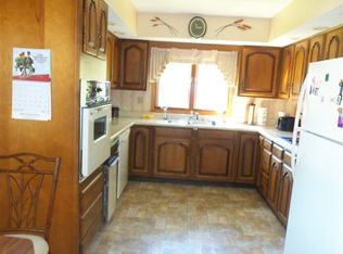 2822 Shamrock Dr, Burlington, IA 52601