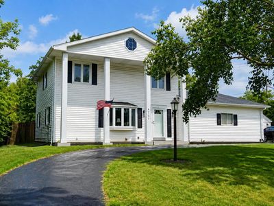 4707 S 81st STREET, Greenfield, WI, 53220