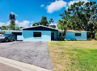 4094 Whiting Dr SE, Saint Petersburg, FL 33705