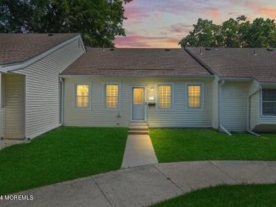 24 Calle De Elvira UNIT B, Freehold, NJ, 07728