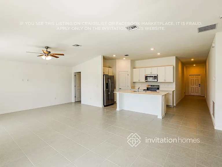 738 Carlyle Way — Photo 4