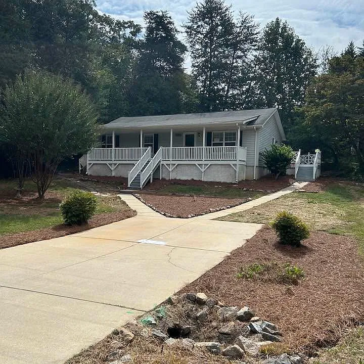 7516 Katherine Dr