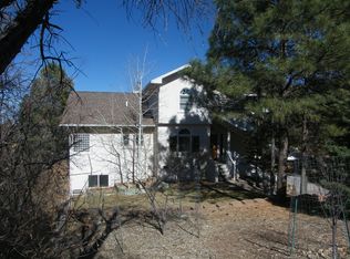 198 Dos Brazos St, Los Alamos, NM 87544