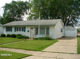 1230 W Staver St, Freeport, IL 61032